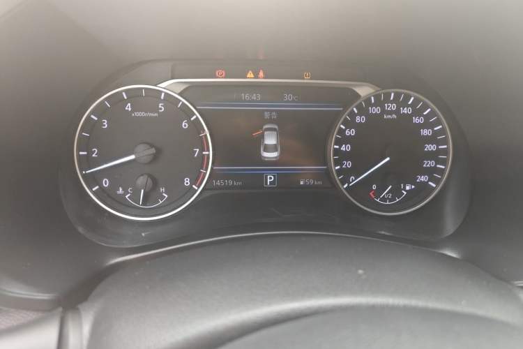 Used Nissan Sylphy 2025 1.6L CVT Genuine Edition Odometer Close Up