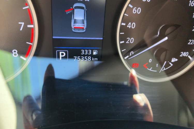 Used Nissan Sylphy 2025 1.6L CVT Genuine Edition Odometer Close Up