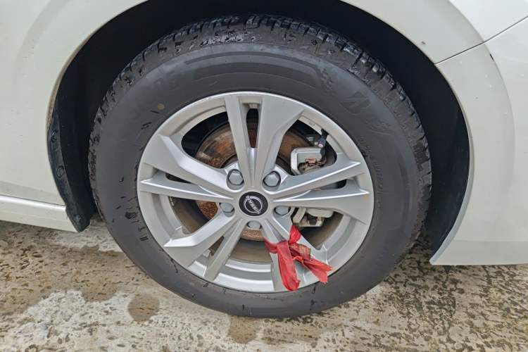 Used Nissan Sylphy 2025 1.6L CVT Genuine Edition Right Front Wheel Hub