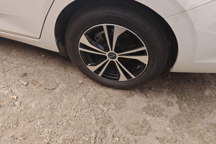 Used Nissan Sylphy 2025 1.6L CVT Genuine Edition Right Front Wheel Hub