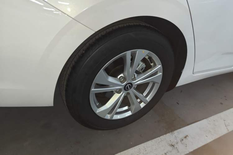 Used Nissan Sylphy 2025 1.6L CVT Genuine Edition Right Rear Wheel Hub
