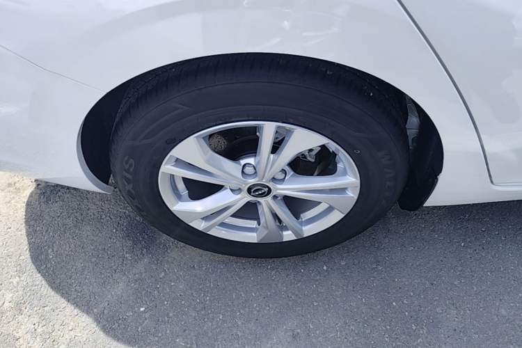 Used Nissan Sylphy 2025 1.6L CVT Genuine Edition Right Rear Wheel Hub