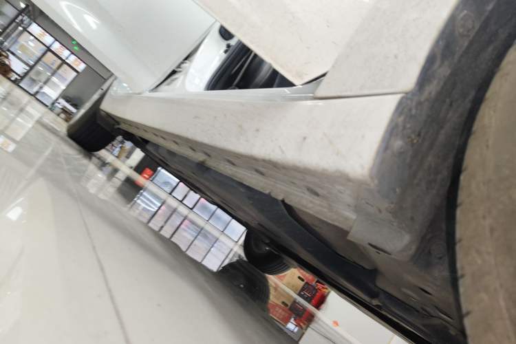 Used Nissan Sylphy 2025 1.6L CVT Genuine Edition Right Side Sill