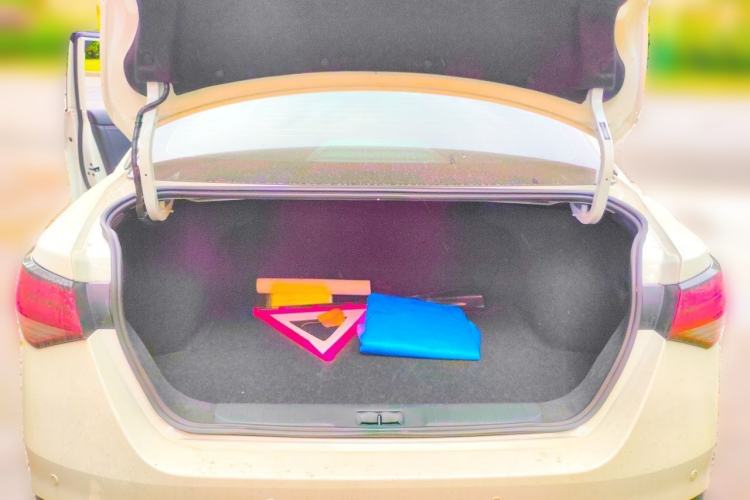 Used Nissan Sylphy 2025 1.6L CVT Genuine Edition Trunk