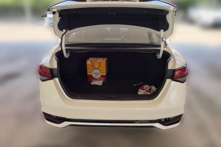 Used Nissan Sylphy 2025 1.6L CVT Genuine Edition Trunk