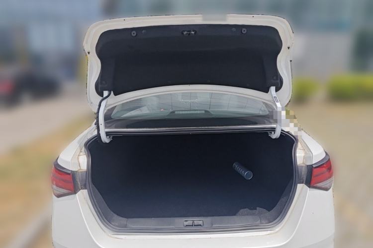 Used Nissan Sylphy 2025 1.6L CVT Genuine Edition Trunk