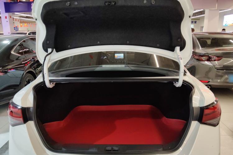 Used Nissan Sylphy 2025 1.6L CVT Genuine Edition Trunk