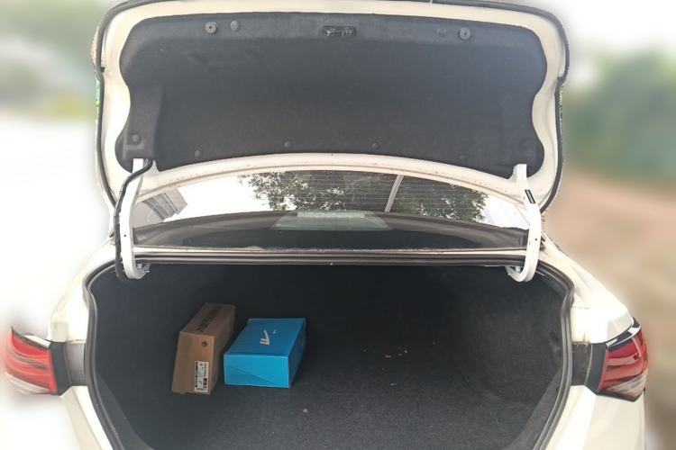 Used Nissan Sylphy 2025 1.6L CVT Genuine Edition Trunk