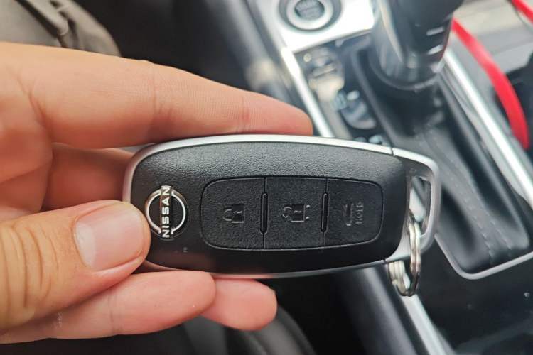 Used Nissan Sylphy 2025 1.6L CVT Genuine Edition Vehicle Key