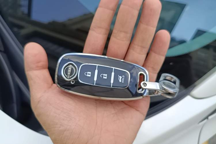 Used Nissan Sylphy 2025 1.6L CVT Genuine Edition Vehicle Key