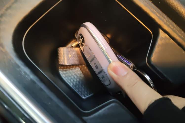 Used Nissan Sylphy 2025 1.6L CVT Genuine Edition Vehicle Key