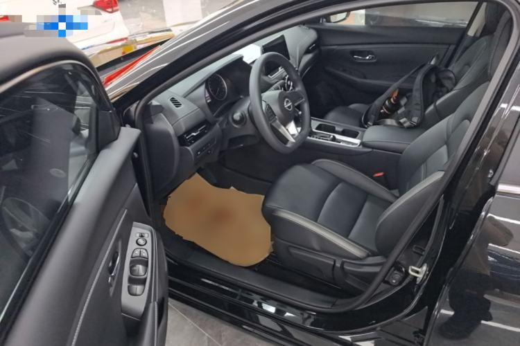 Used Nissan Sylphy 2026 Model 1.6L CVT Genuine Edition Driver Seat