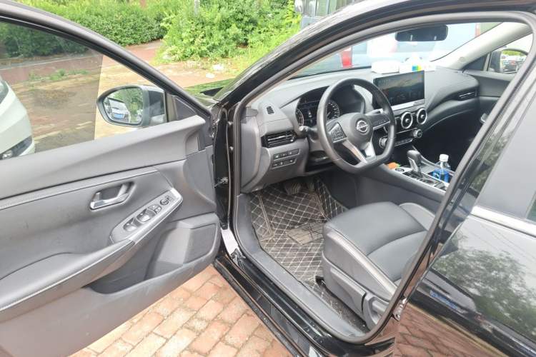 Used Nissan Sylphy 2026 Model 1.6L CVT Enjoyment Edition Driver Seat