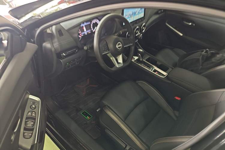 Used Nissan Sylphy 2026 Model 1.6L CVT Enjoyment Edition Driver Seat