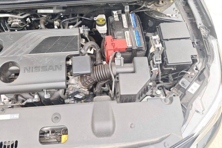 Used Nissan Sylphy 2026 Model 1.6L CVT Enjoyment Edition Engine Bay Left