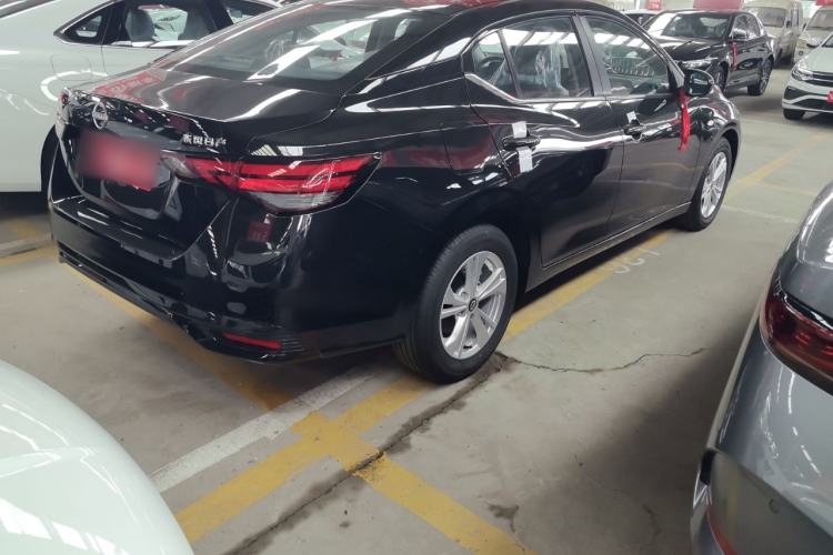 Used Nissan Sylphy 2026 Model 1.6L CVT Genuine Edition Exterior 3