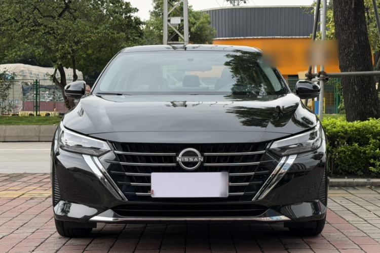 Used Nissan Sylphy 2026 Model 1.6L CVT Enjoyment Edition Exterior 4
