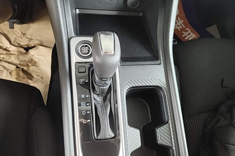 Used Nissan Sylphy 2026 1.6L CVT Comfort Edition Gear Lever