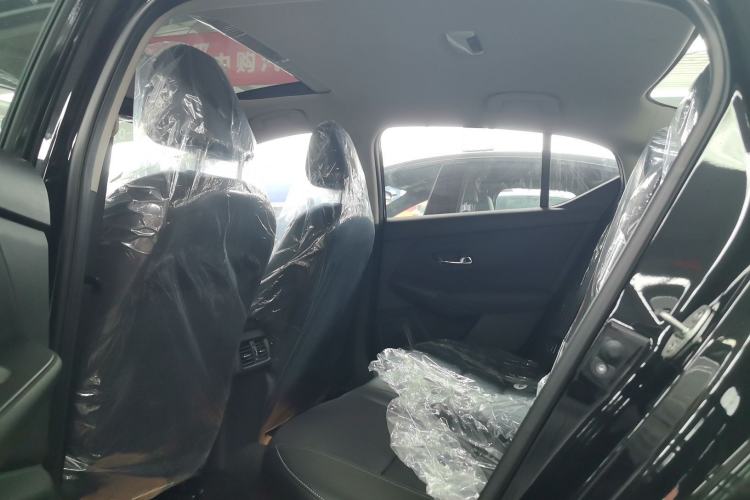 Used Nissan Sylphy 2026 Model 1.6L CVT Genuine Edition Interior 2