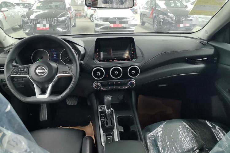 Used Nissan Sylphy 2026 Model 1.6L CVT Genuine Edition Interior 3