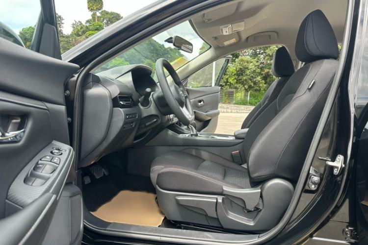 Used Nissan Sylphy 2026 Model 1.6L CVT Worry-Free Edition Interior 9