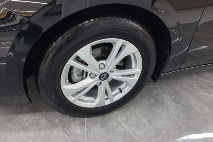 Used Nissan Sylphy 2026 Model 1.6L CVT Genuine Edition Left Front Wheel Hub