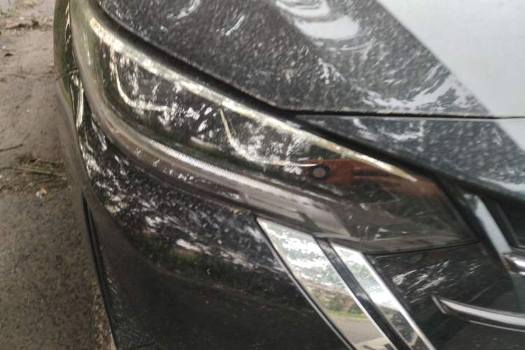 Used Nissan Sylphy 2026 Model 1.6L CVT Enjoyment Edition Right Front Headlight