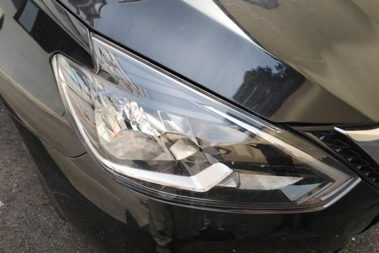 Used Nissan Sylphy 2026 Classic 1.6L CVT Peace of Mind Edition Right Front Headlight