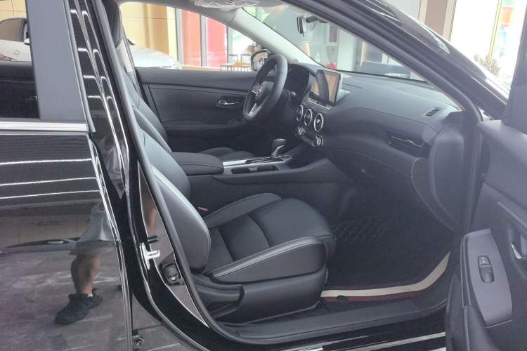 Used Nissan Sylphy 2026 Model 1.6L CVT Genuine Edition Right Front Seat