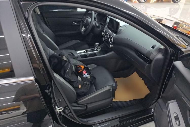 Used Nissan Sylphy 2026 Model 1.6L CVT Genuine Edition Right Front Seat