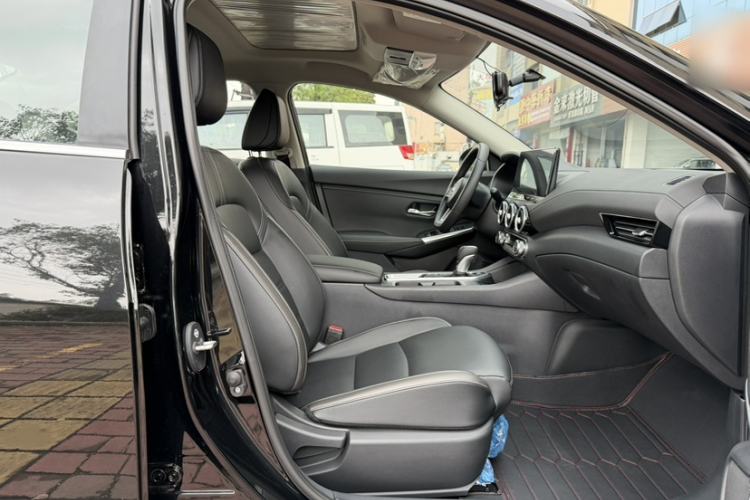 Used Nissan Sylphy 2026 Model 1.6L CVT Enjoyment Edition Right Front Seat