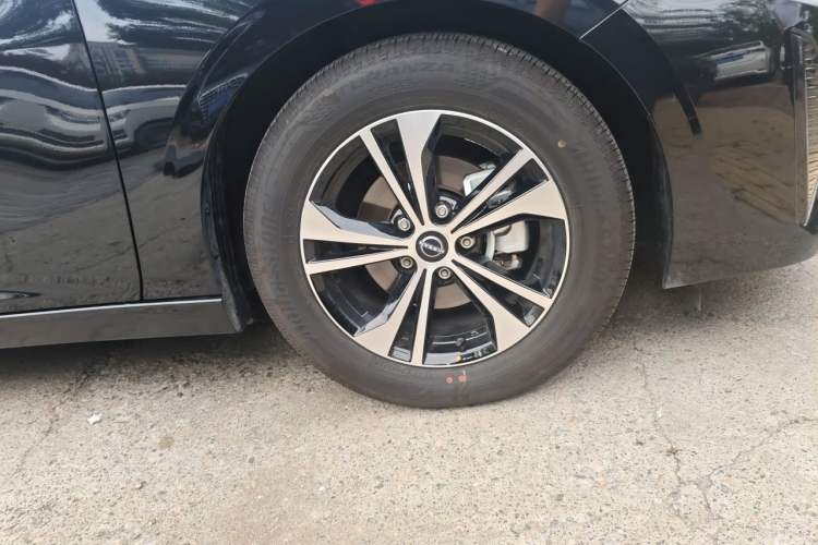Used Nissan Sylphy 2026 Model 1.6L CVT Enjoyment Edition Right Front Wheel Hub