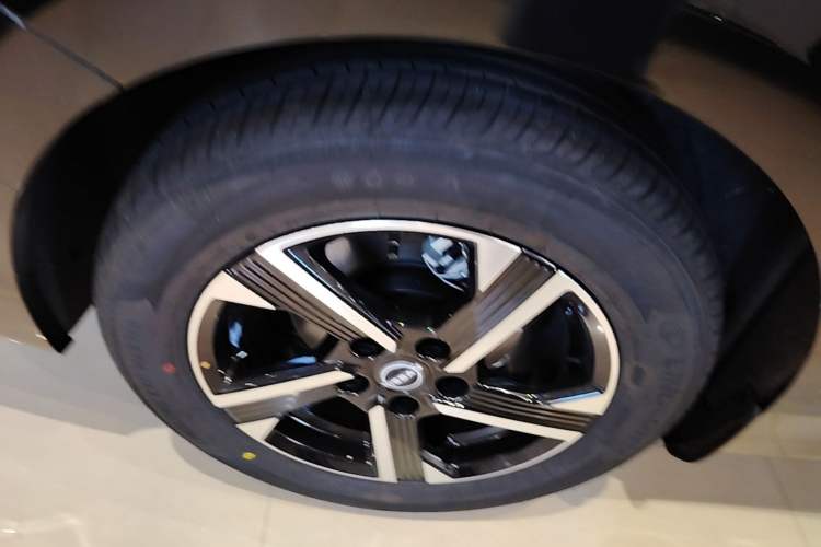 Used Nissan Sylphy 2026 1.6L CVT Enjoyment Technology Edition Right Rear Wheel Hub