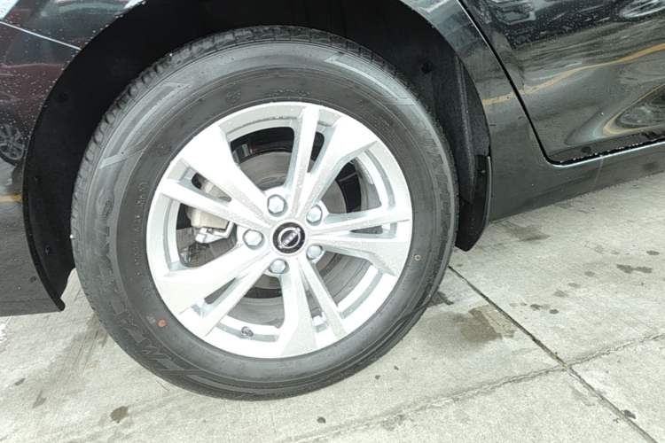 Used Nissan Sylphy 2026 1.6L CVT Comfort Edition Right Rear Wheel Hub
