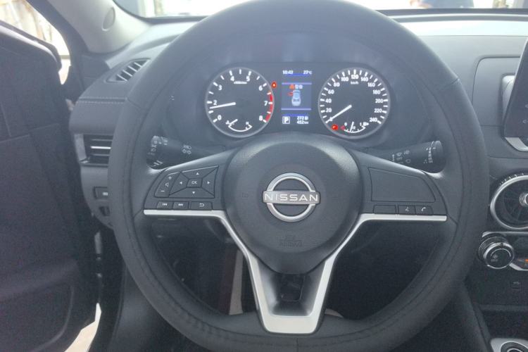 Used Nissan Sylphy 2026 Model 1.6L CVT Genuine Edition Steering Wheel