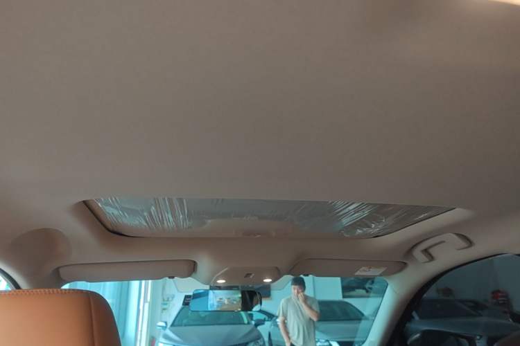 Used Nissan Sylphy 2026 1.6L CVT Enjoyment Technology Edition Headliner