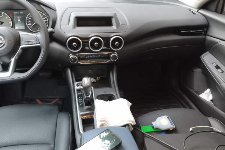 Used Nissan Sylphy 2026 Model 1.6L CVT Worry-Free Edition Audio And AC Panel