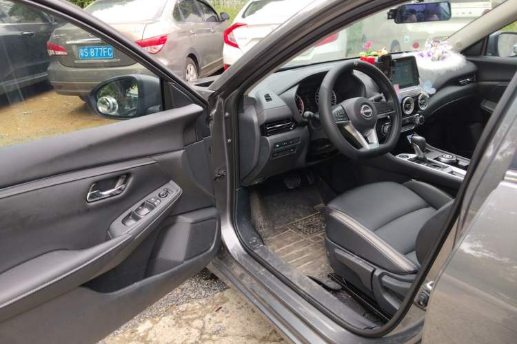 Used Nissan Sylphy 2026 Model 1.6L CVT Genuine Edition Driver Seat