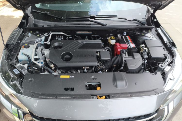 Used Nissan Sylphy 2026 Model 1.6L CVT Worry-Free Edition Engine Bay