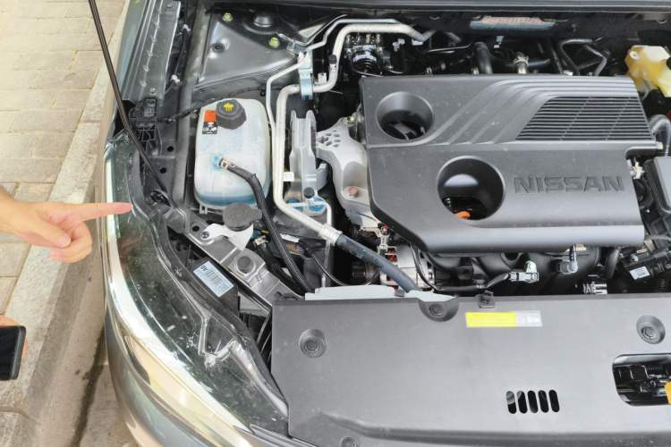 Used Nissan Sylphy 2026 Model 1.6L CVT Worry-Free Edition Engine Bay Right