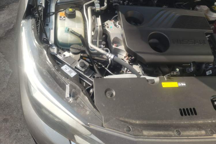 Used Nissan Sylphy 2026 Model 1.6L CVT Genuine Edition Engine Bay Right