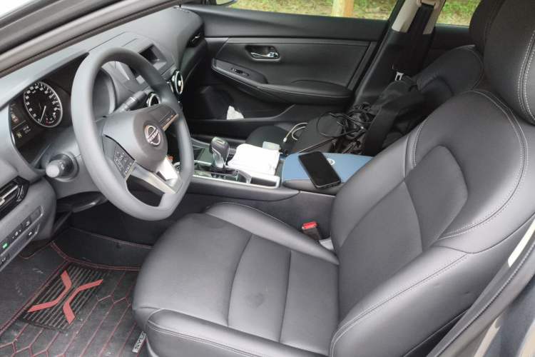 Used Nissan Sylphy 2026 Model 1.6L CVT Worry-Free Edition Left Front Seat