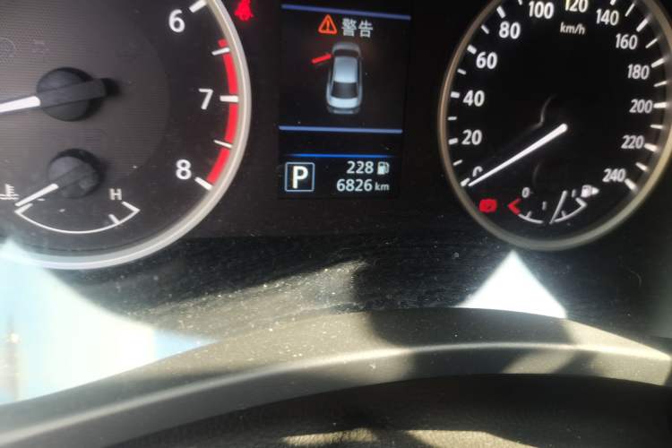 Used Nissan Sylphy 2026 Model 1.6L CVT Genuine Edition Odometer Close Up