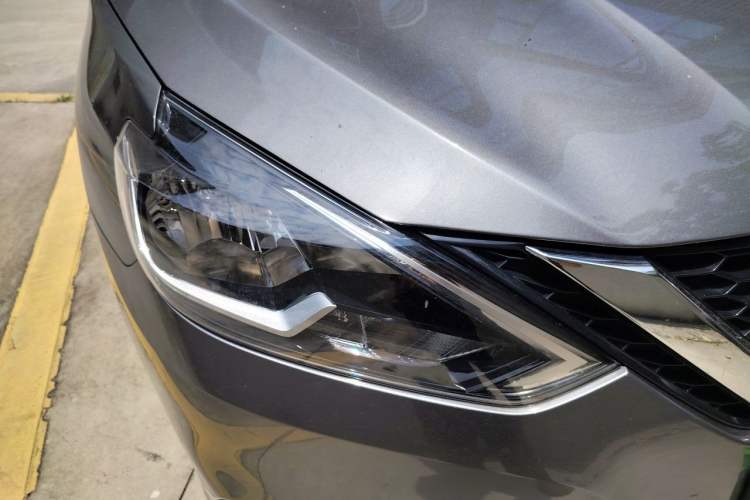 Used Nissan Sylphy 2026 Classic 1.6L CVT Peace of Mind Edition Right Front Headlight