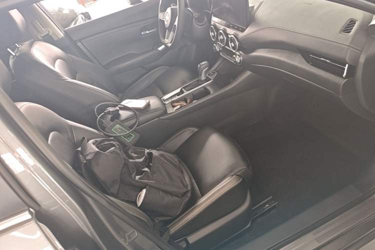 Used Nissan Sylphy 2026 Model 1.6L CVT Enjoyment Edition Right Front Seat