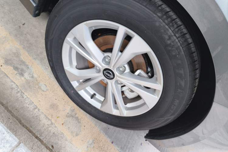 Used Nissan Sylphy 2026 Model 1.6L CVT Worry-Free Edition Right Front Wheel Hub