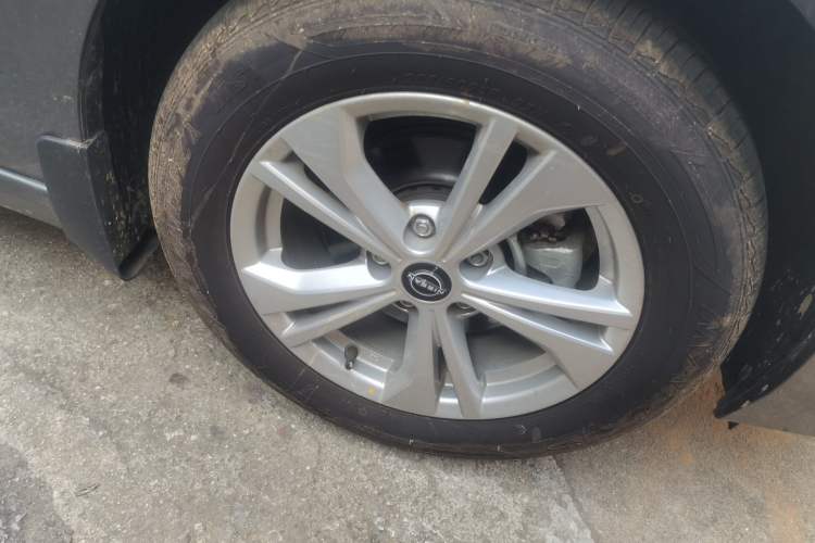 Used Nissan Sylphy 2026 Model 1.6L CVT Genuine Edition Right Front Wheel Hub