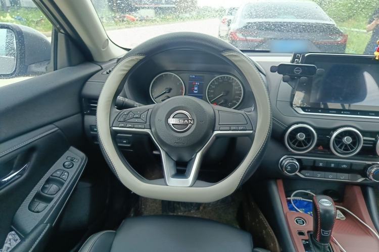 Used Nissan Sylphy 2026 Model 1.6L CVT Genuine Edition Steering Wheel