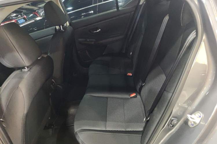 Used Nissan Sylphy 2026 Model 1.6L CVT Worry-Free Edition Interior 4