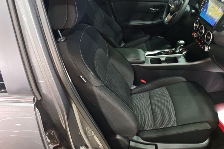 Used Nissan Sylphy 2026 Model 1.6L CVT Worry-Free Edition Right Front Seat